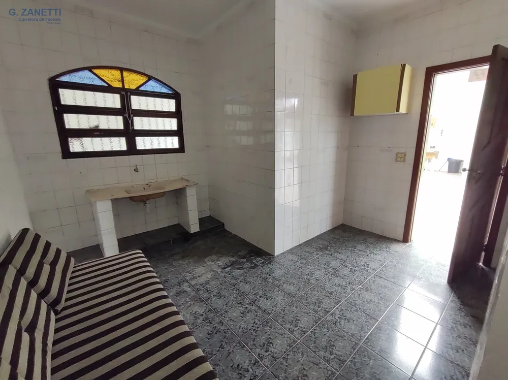 Casa, 4 quartos, 250 m² - Foto 8
