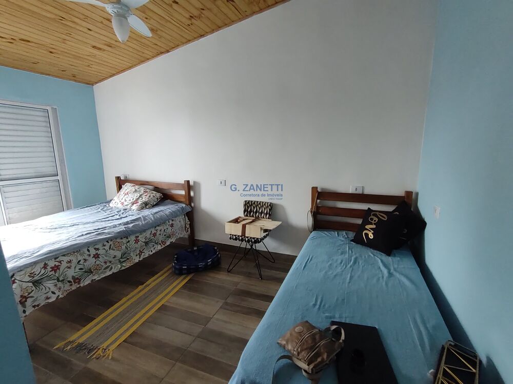 Casa, 3 quartos, 199 m² - Foto 1