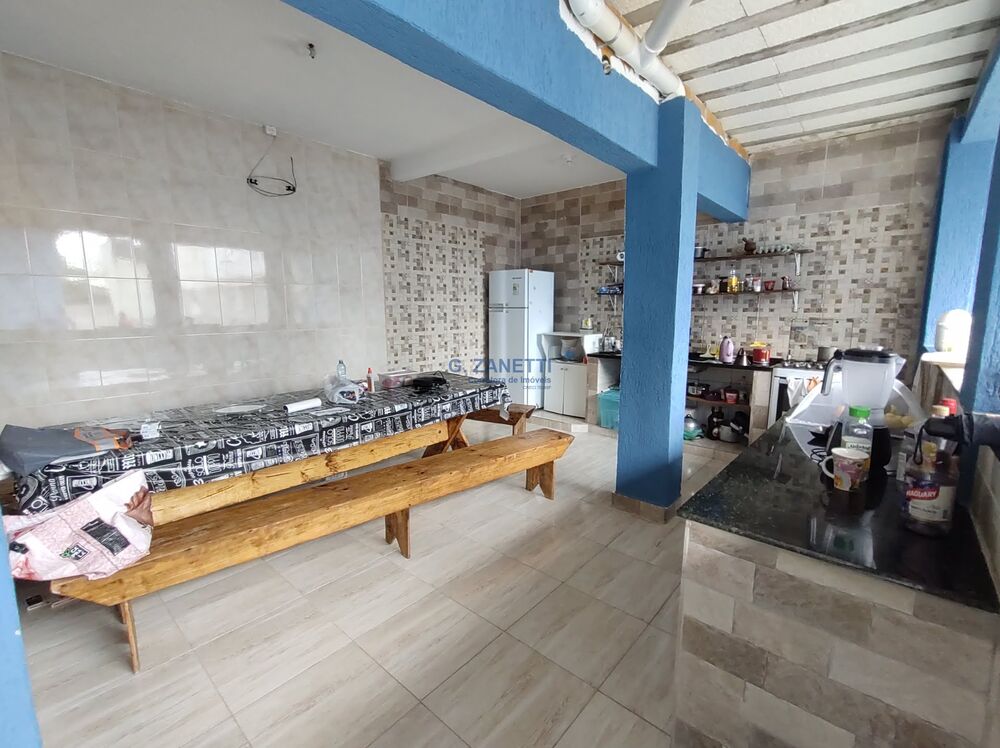 Casa, 3 quartos, 199 m² - Foto 2