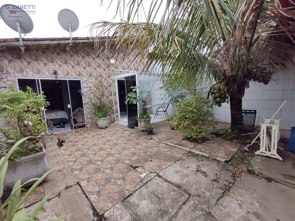 Casa, 2 quartos, 88 m² - Foto 1