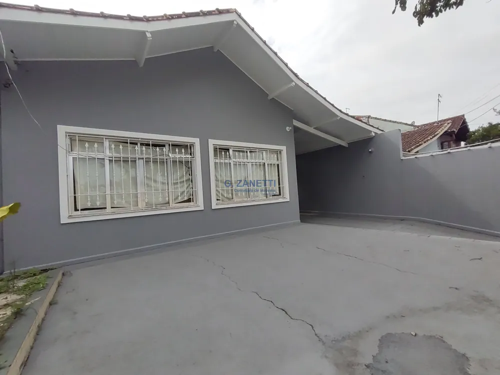 Casa, 3 quartos, 121 m² - Foto 1