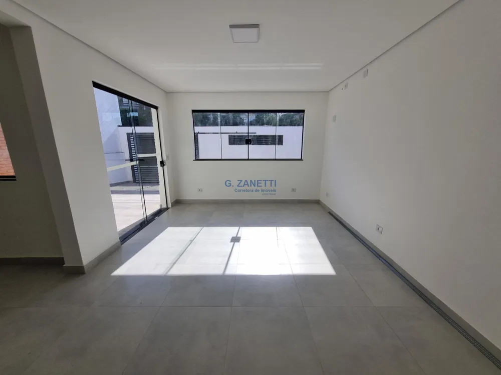 Casa, 4 quartos, 215 m² - Foto 8