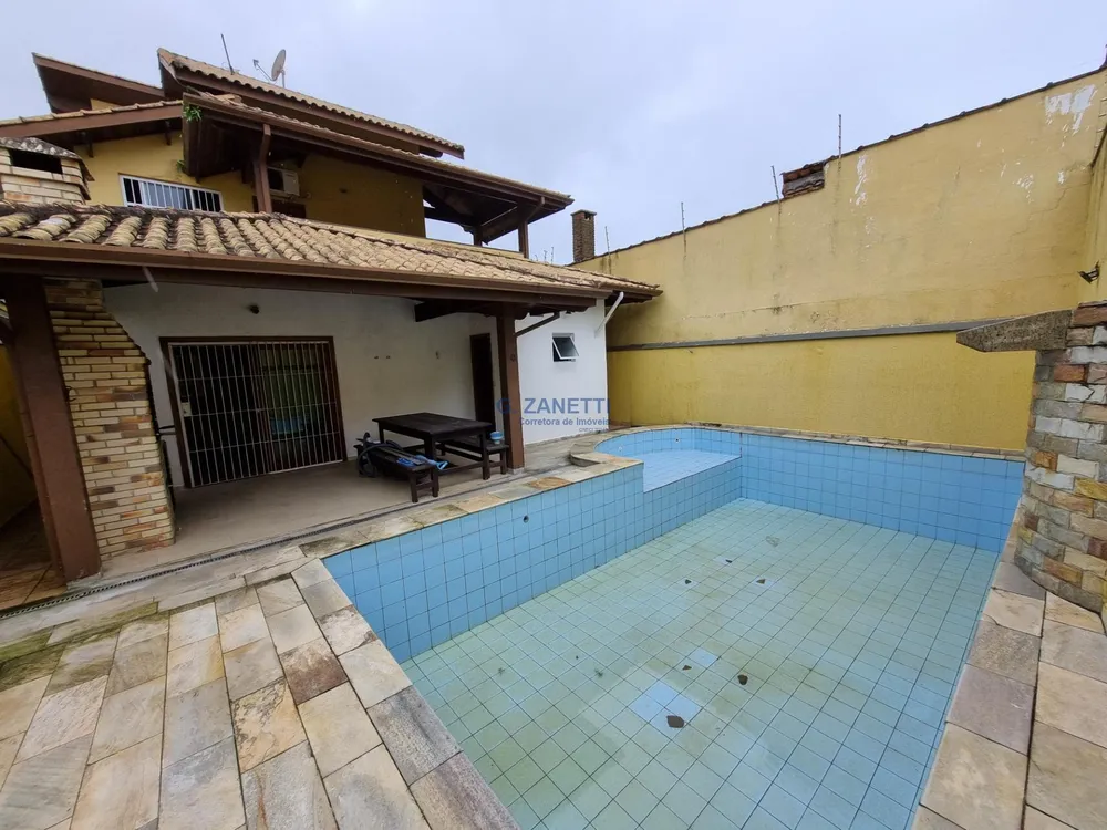 Casa, 4 quartos, 253 m² - Foto 9