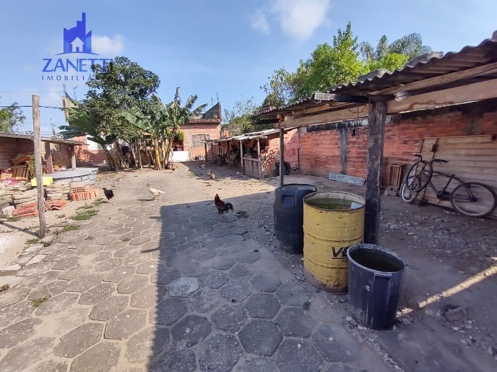Casa à venda com 2 quartos, 300m² - Foto 2