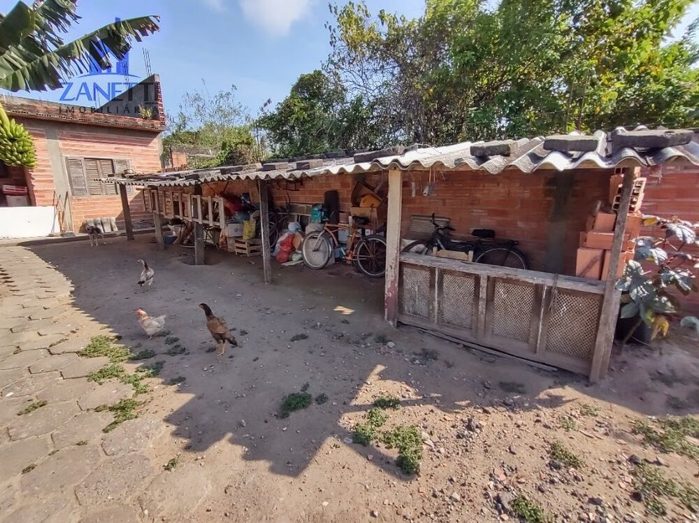 Casa à venda com 2 quartos, 300m² - Foto 4