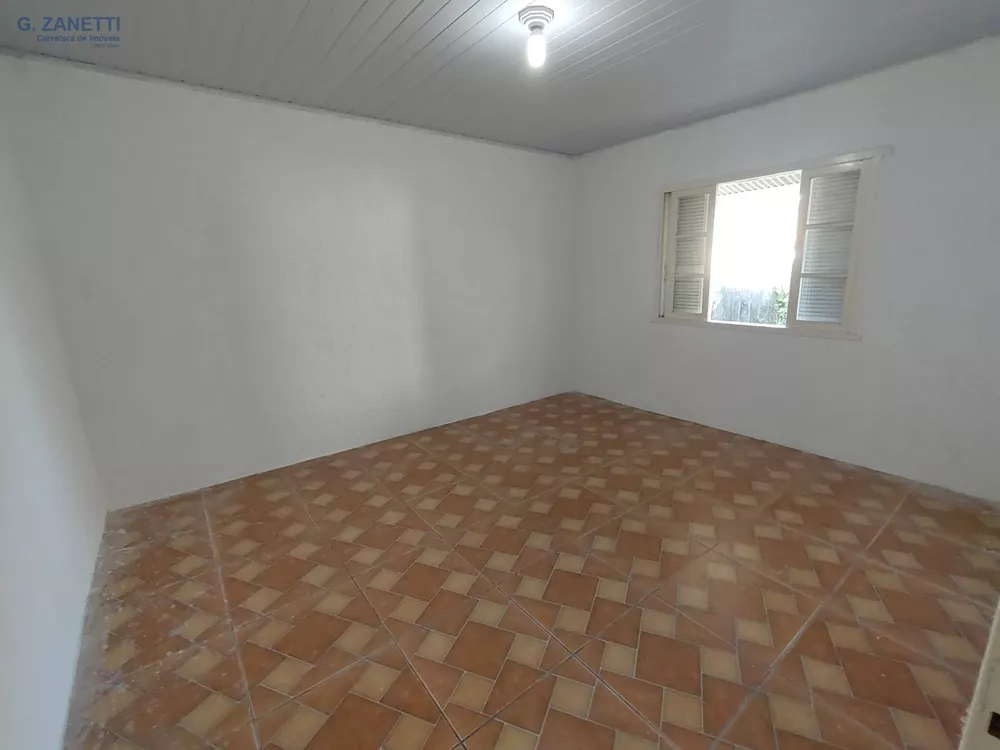 Casa para alugar com 2 quartos, 40m² - Foto 10