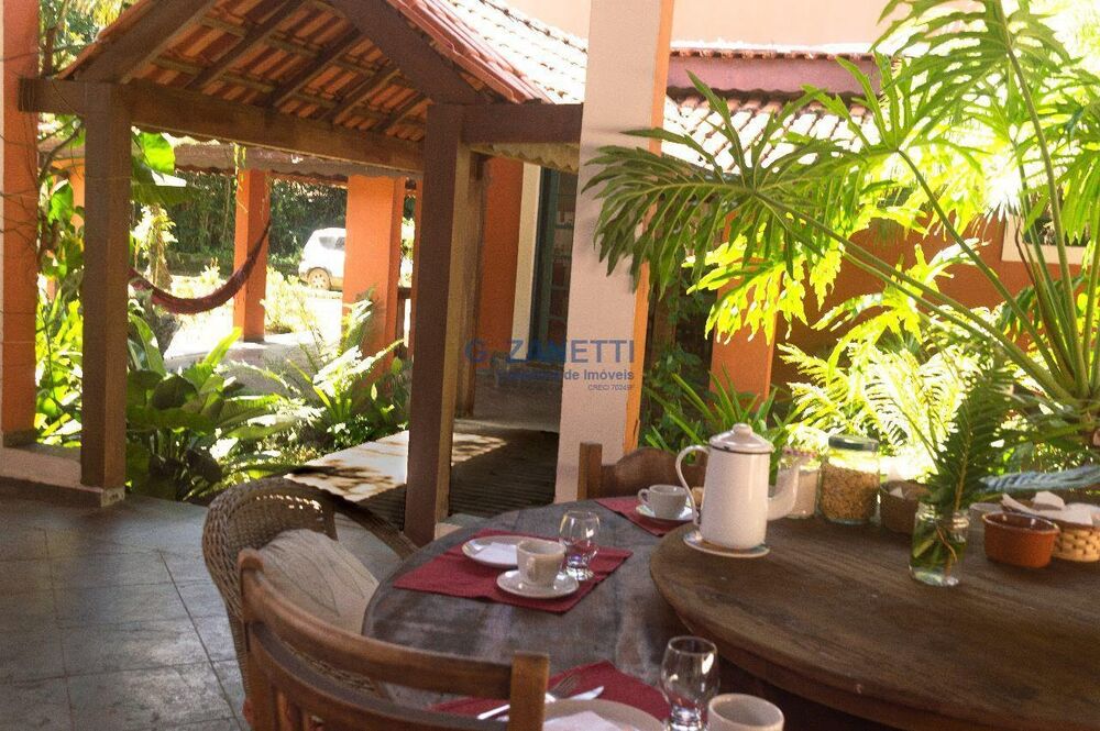 Casa, 4 quartos, 230 m² - Foto 2