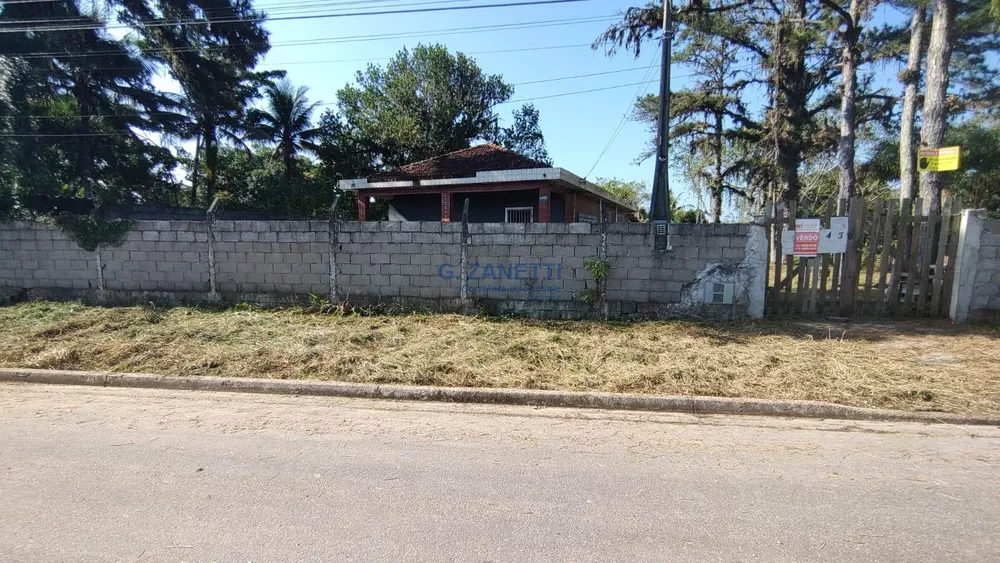 Casa à venda com 2 quartos, 100m² - Foto 2