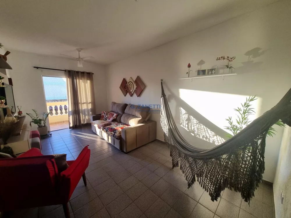 Apartamento à venda com 3 quartos, 90m² - Foto 2