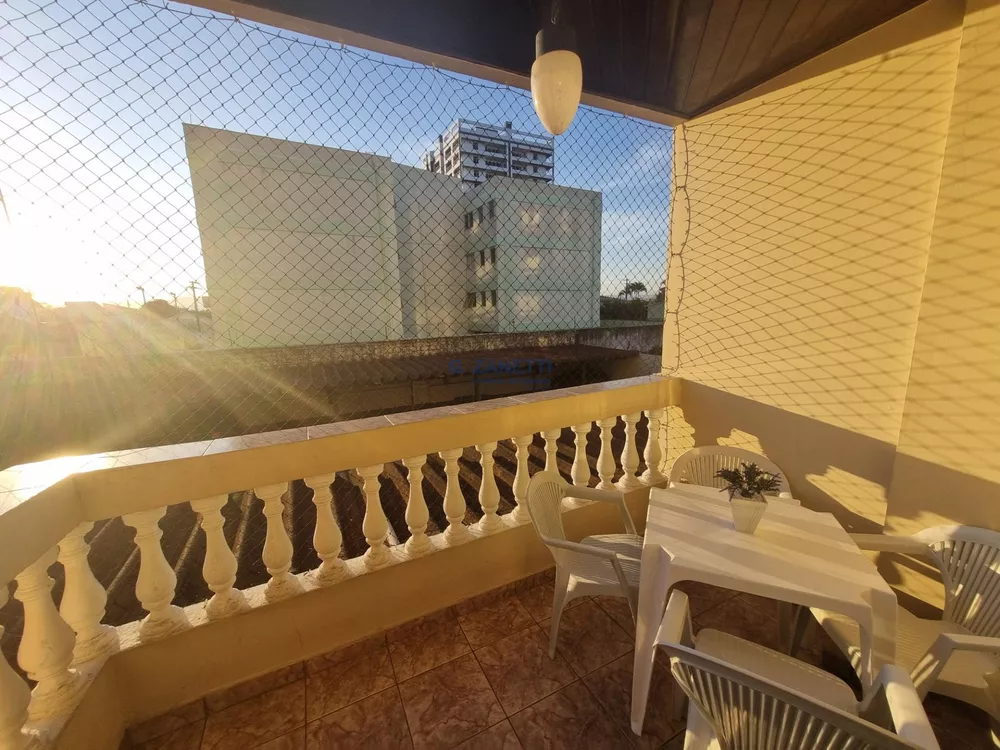 Apartamento à venda com 3 quartos, 90m² - Foto 1