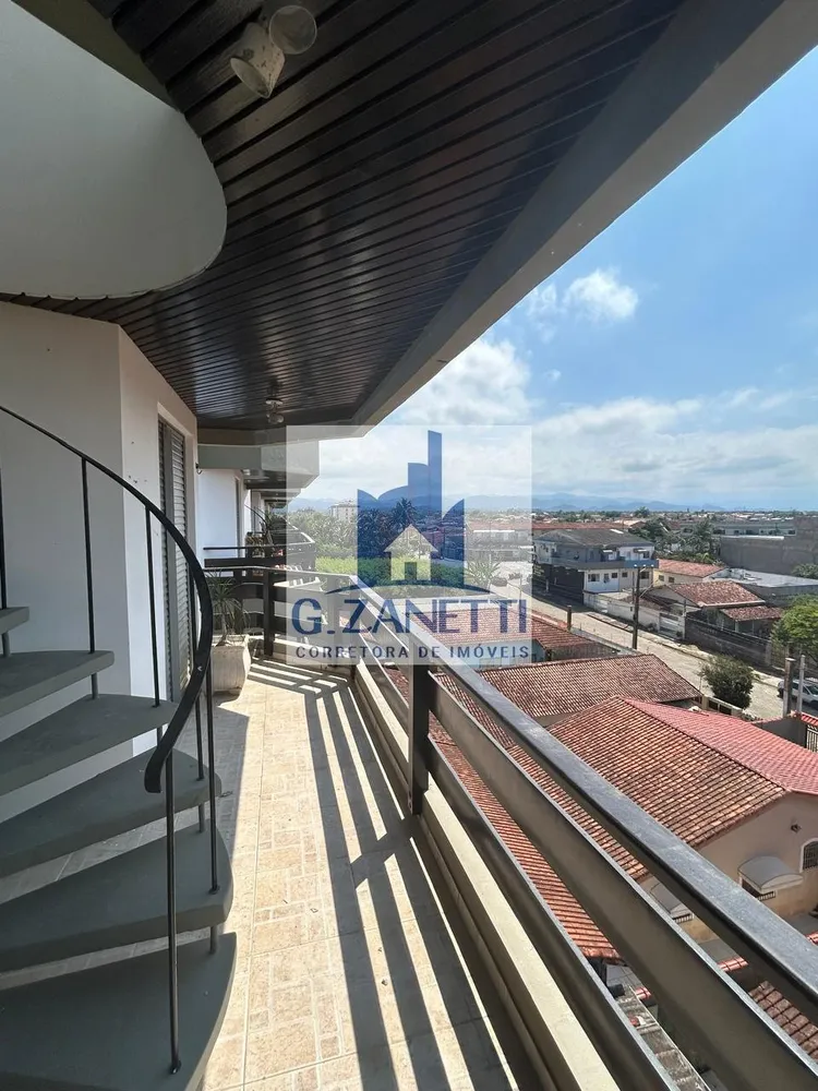 Cobertura, 3 quartos, 236 m² - Foto 9