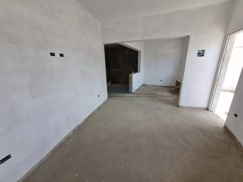 Casa à venda com 2 quartos, 100m² - Foto 4