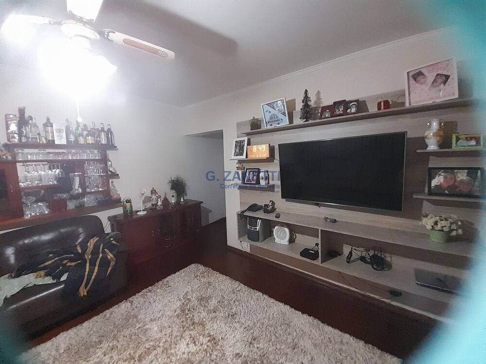 Casa, 3 quartos, 250 m² - Foto 1