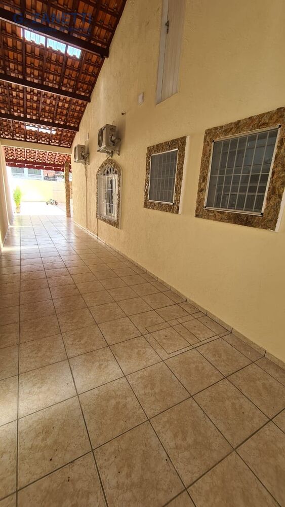 Casa, 3 quartos, 231 m² - Foto 1