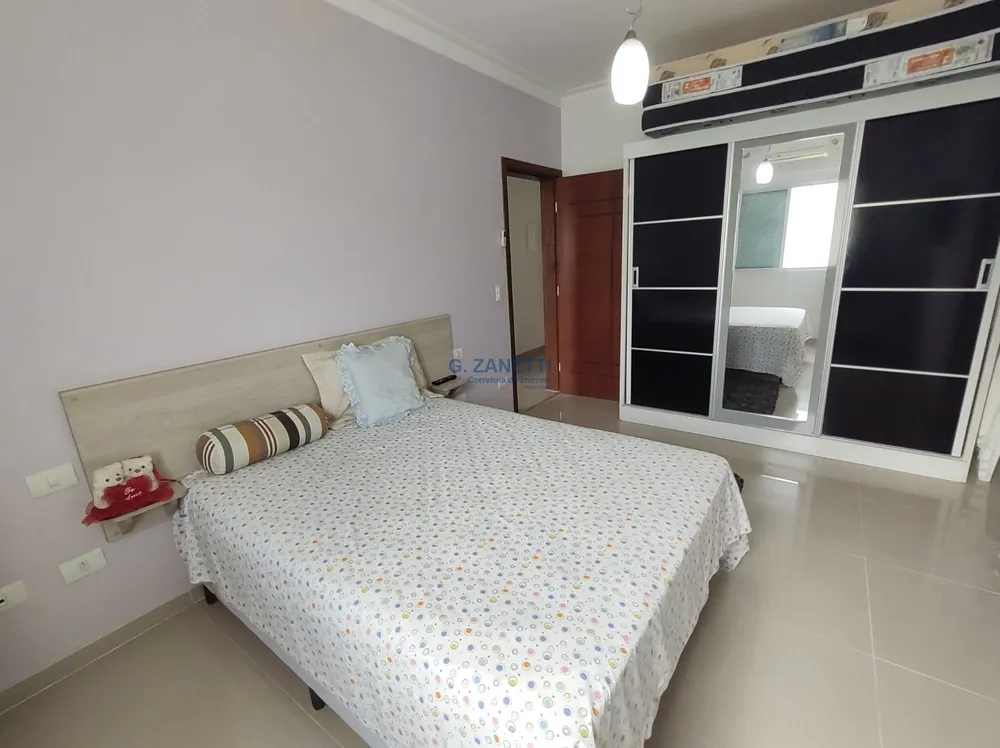 Casa, 4 quartos, 189 m² - Foto 1