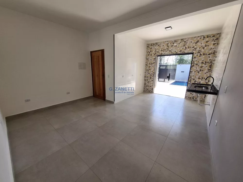 Casa à venda com 2 quartos, 82m² - Foto 3