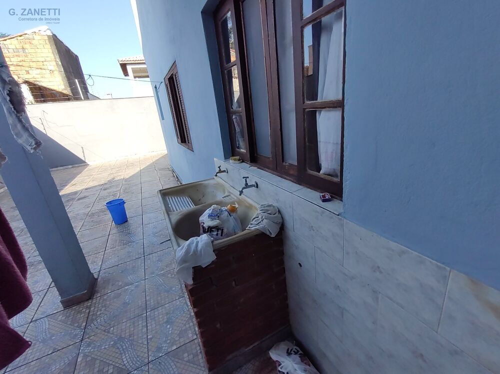 Sobrado à venda com 5 quartos, 150m² - Foto 3