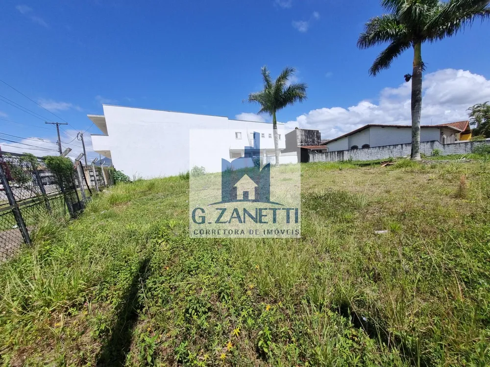 Terreno, 831 m² - Foto 1