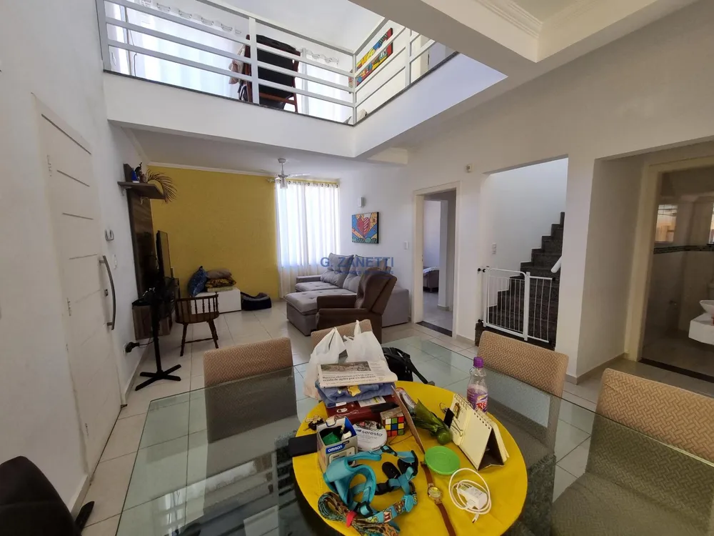 Casa, 4 quartos, 200 m² - Foto 11