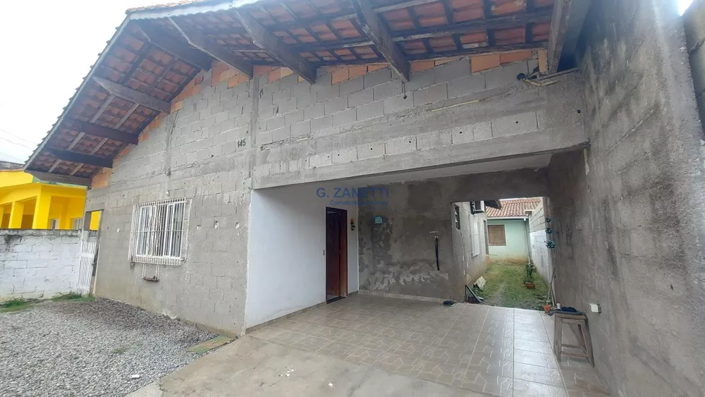 Casa à venda com 2 quartos, 90m² - Foto 1