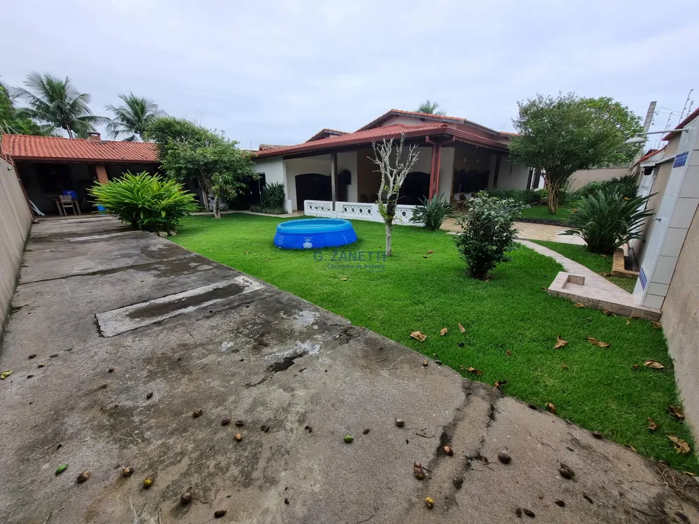 Casa, 3 quartos, 240 m² - Foto 2