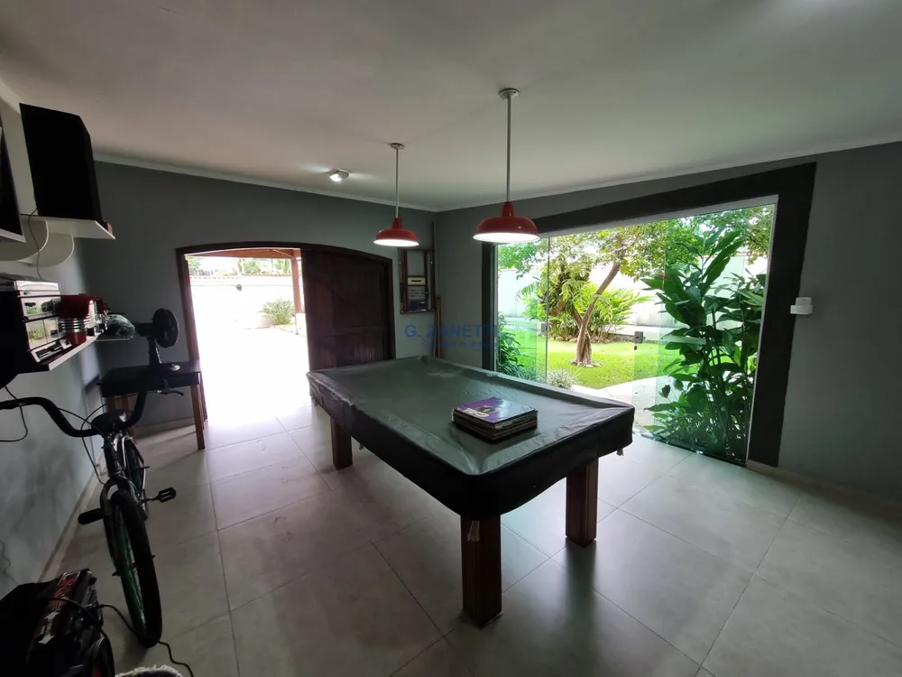 Casa, 3 quartos, 240 m² - Foto 13