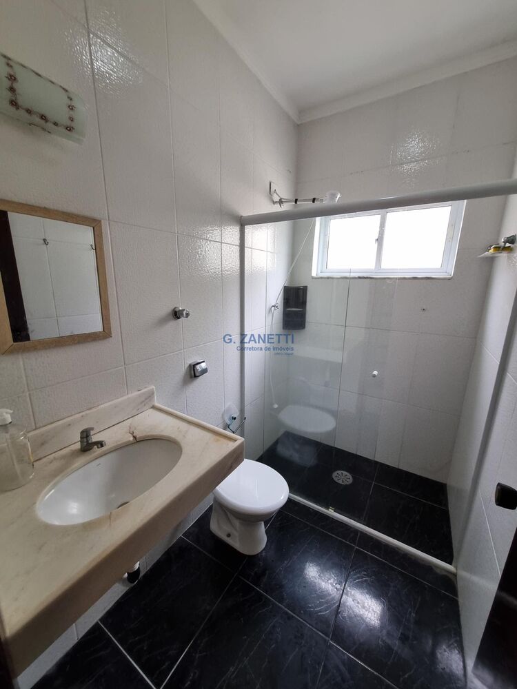 Casa, 5 quartos, 217 m² - Foto 2