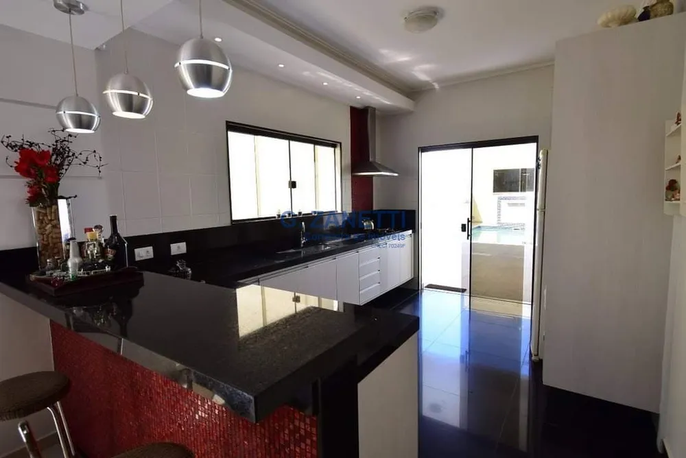 Casa, 5 quartos, 232 m² - Foto 14