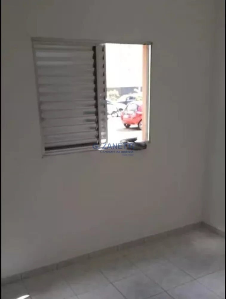 Apartamento à venda com 2 quartos, 70m² - Foto 2