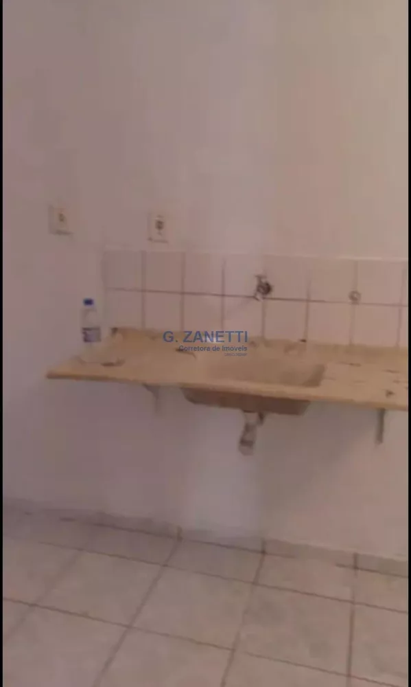 Apartamento à venda com 2 quartos, 70m² - Foto 3