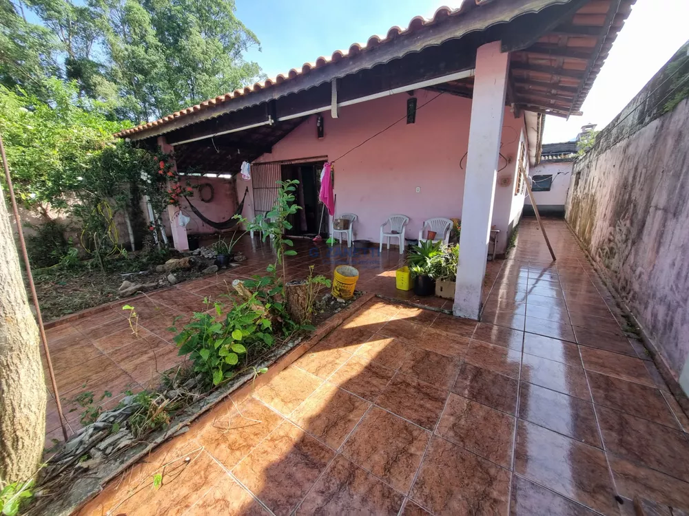 Casa à venda com 3 quartos, 120m² - Foto 1