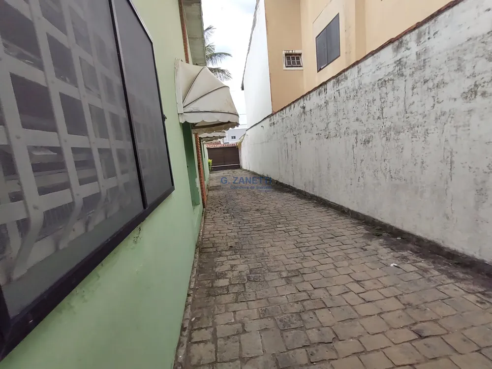 Casa, 4 quartos, 335 m² - Foto 1