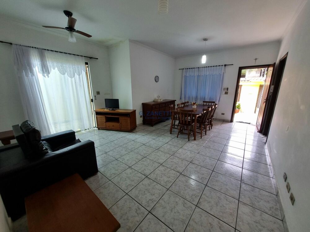 Casa, 3 quartos, 142 m² - Foto 1