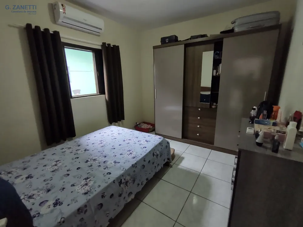 Casa, 4 quartos, 223 m² - Foto 5