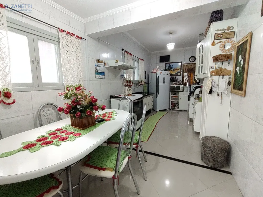 Casa, 4 quartos, 223 m² - Foto 8