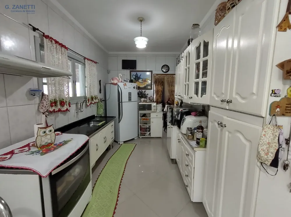 Casa, 4 quartos, 223 m² - Foto 3