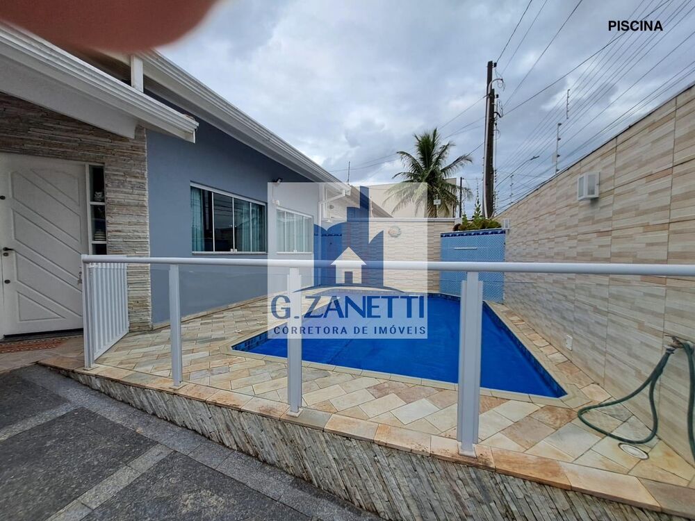 Casa à venda com 3 quartos, 164m² - Foto 1