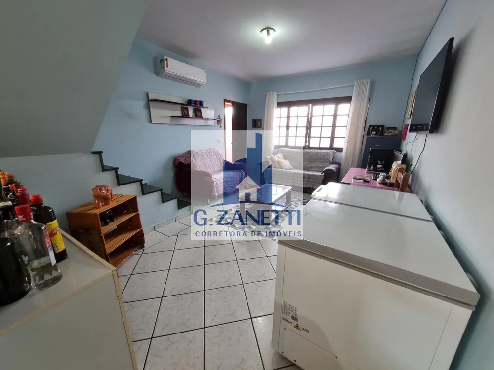 Casa, 3 quartos, 204 m² - Foto 4