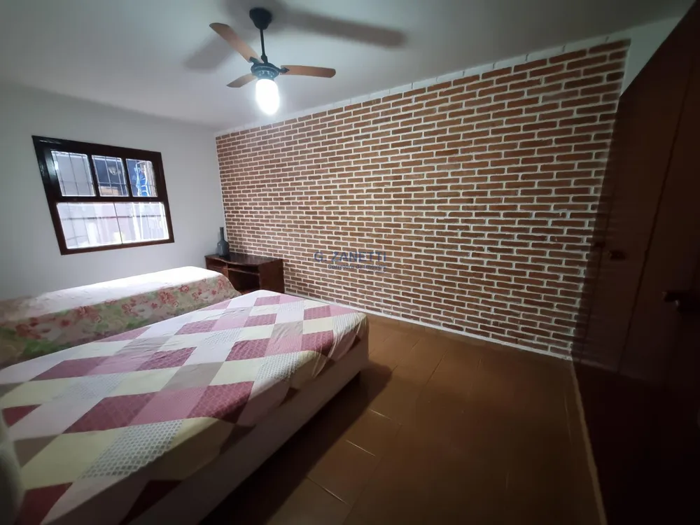 Casa, 4 quartos, 220 m² - Foto 1
