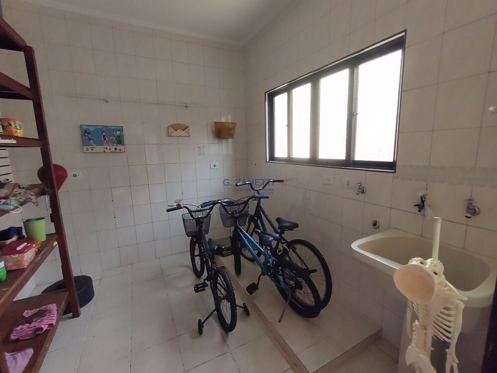 Sobrado, 4 quartos, 223 m² - Foto 4