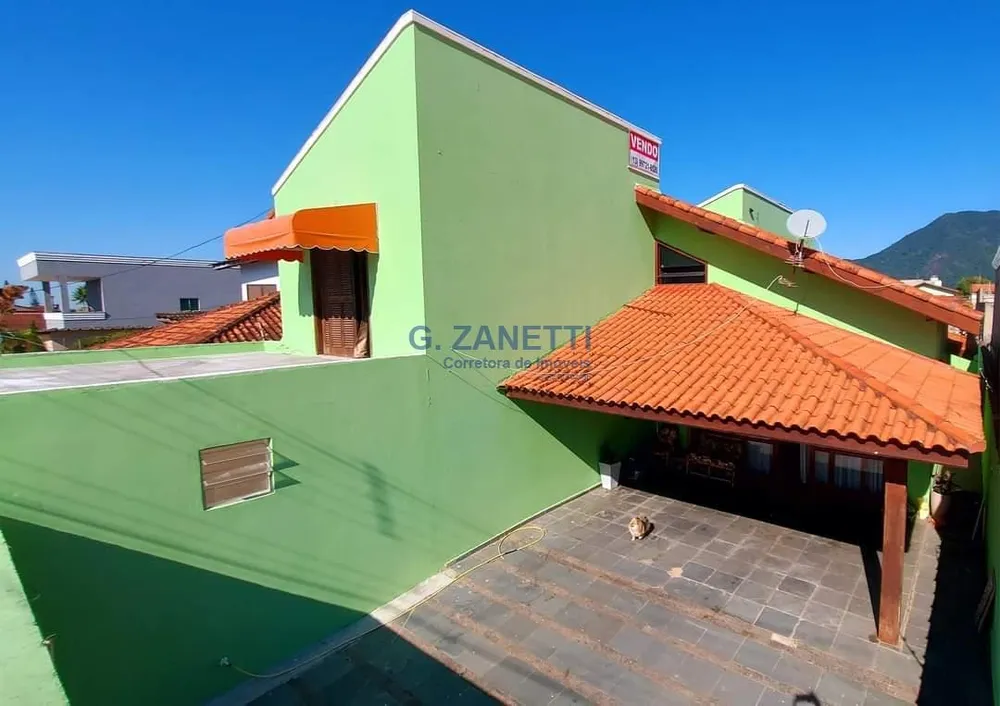 Casa, 5 quartos, 272 m² - Foto 2