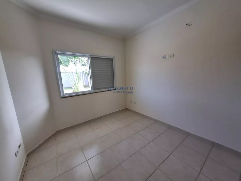 Casa de Condomínio à venda e aluguel com 4 quartos, 240m² - Foto 3