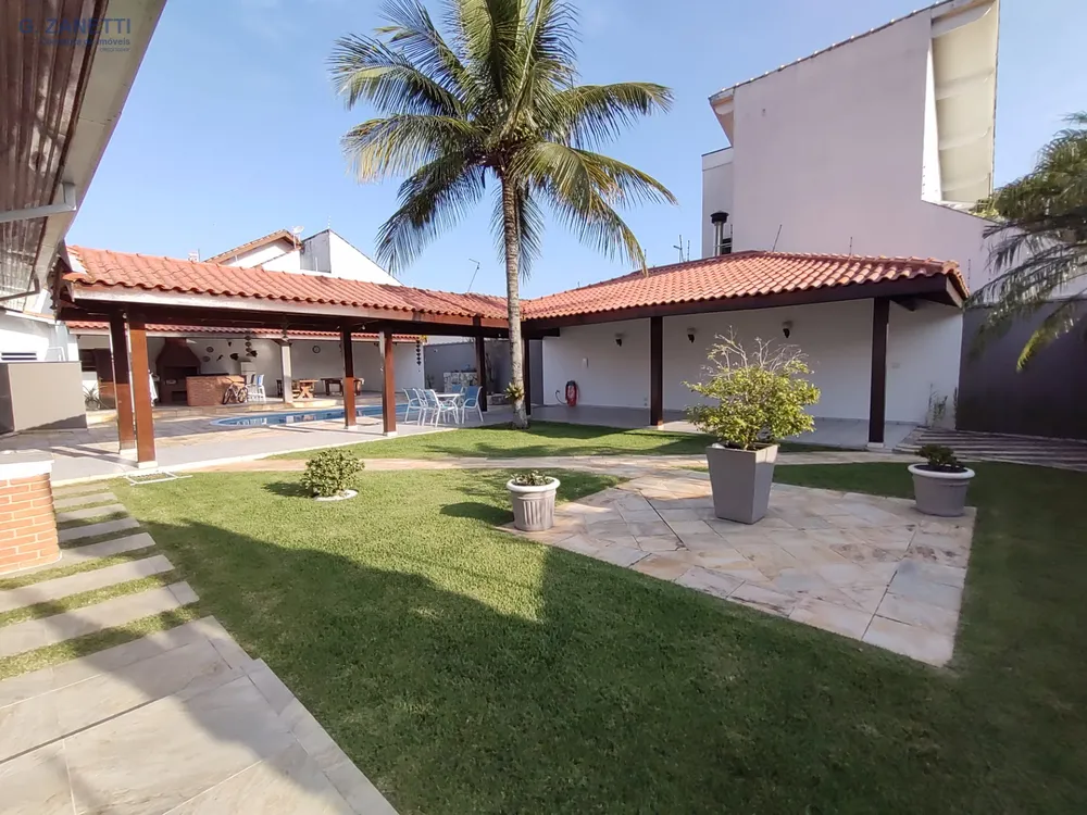 Casa, 3 quartos, 300 m² - Foto 8