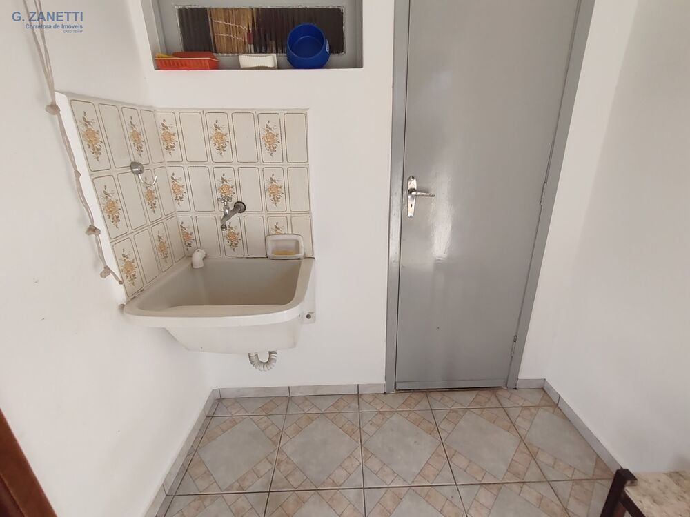 Casa, 3 quartos, 300 m² - Foto 1