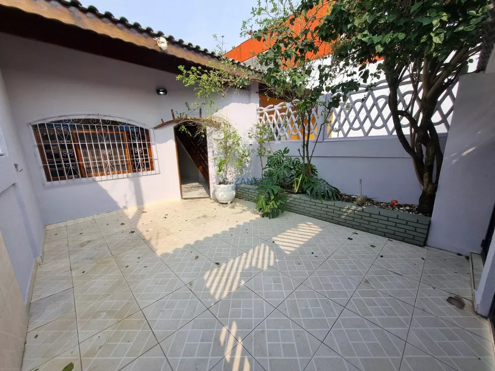 Casa à venda com 3 quartos, 99m² - Foto 2