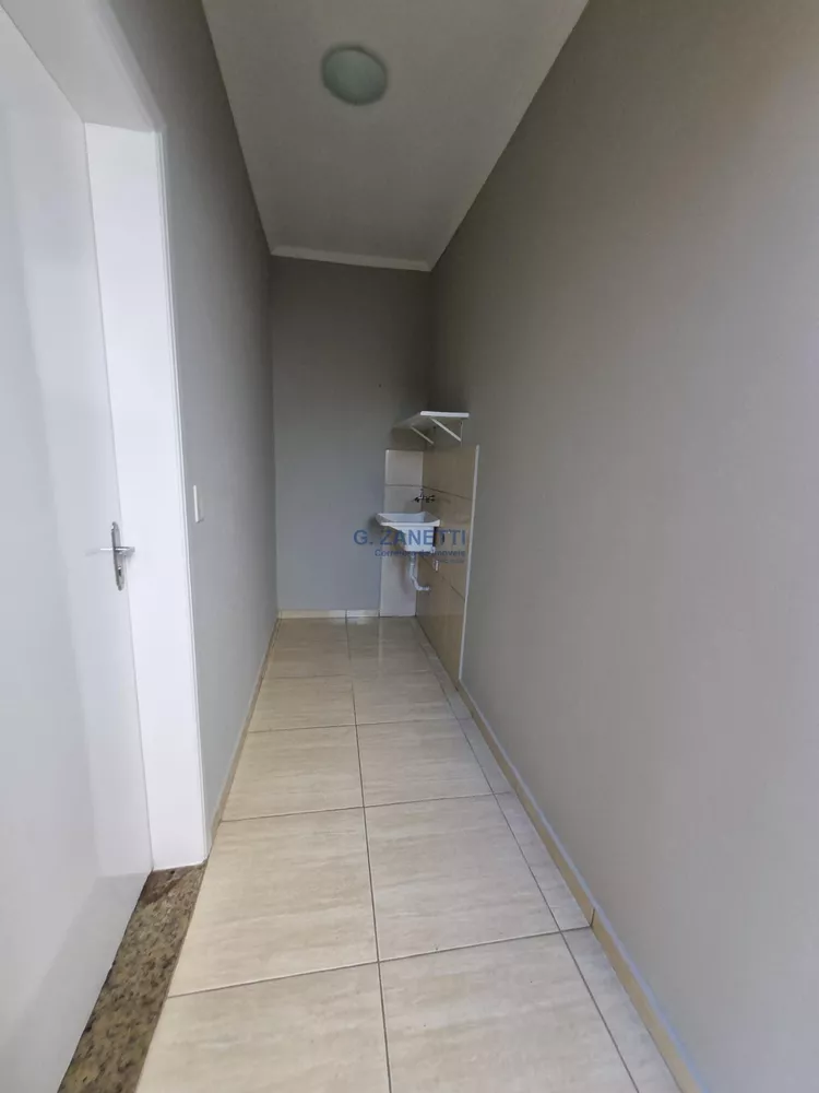 Casa à venda com 2 quartos, 90m² - Foto 3