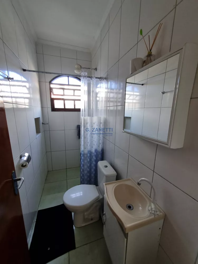 Casa à venda com 6 quartos, 140m² - Foto 4