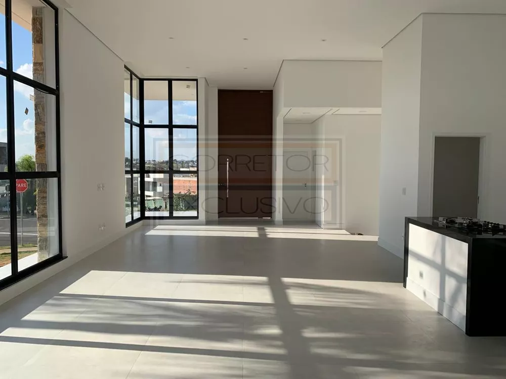 Casa de Condomínio à venda com 3 quartos, 531m² - Foto 2