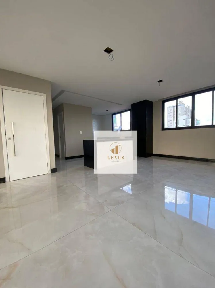 Apartamento, 3 quartos, 123 m² - Foto 2