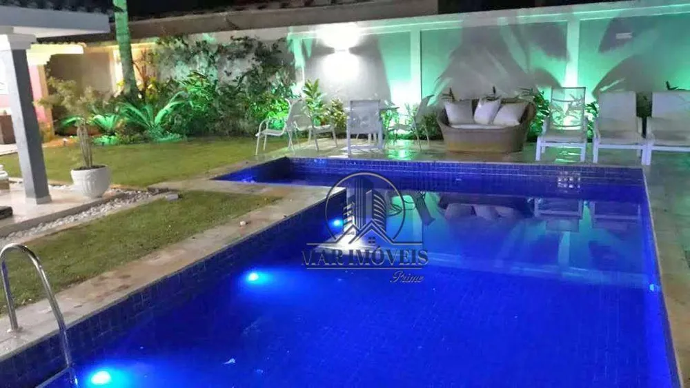 Casa, 4 quartos, 330 m² - Foto 1